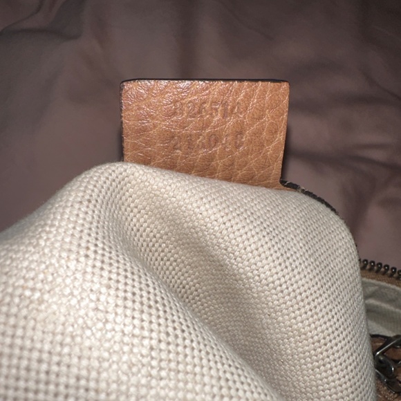 Gucci Monogram Hobo handbag - Picture 4 of 6